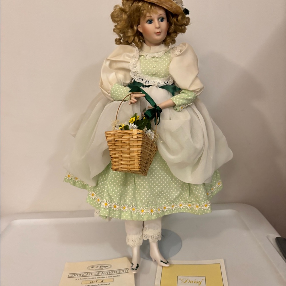 Porcelain Doll in Green Polka Dot Dress-Daisey
Franklin mint